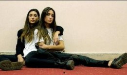 连体在线观看,生死相依的感人故事