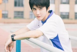 张新成爆料女朋友视频,甜蜜瞬间曝光！